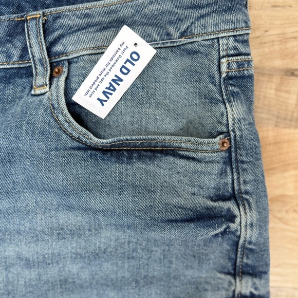 OLD NAVY High Waisted O.G. Straight Ankle Jeans Cut Off Hem Plus 26W Suki NWT - Picture 4 of 9